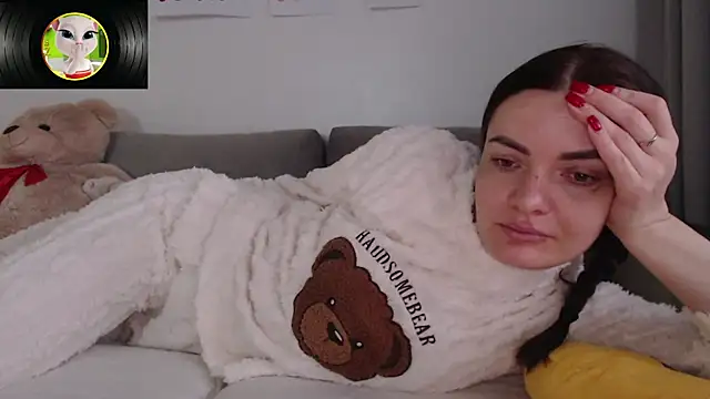  JustmeHere  online show from 5, 2, 2026