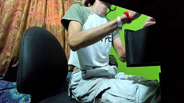 Brenda Smith69 online show from 1, 10, 2025