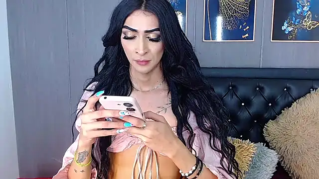 Snapshot of Evelynn_sex_ chatting on 3, 1, 2025 Evelynn sex online show from 3, 1, 2025