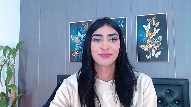 Snapshot of Evelynn_sex_ chatting on 8, 3, 2025 Evelynn sex online show from 8, 3, 2025