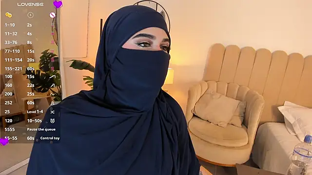 Snapshot of anna-henao chatting on 20, 6, 2026 anna-henao online show from 20, 6, 2026