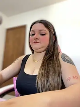 SweetPaige  online show from 10, 10, 2025