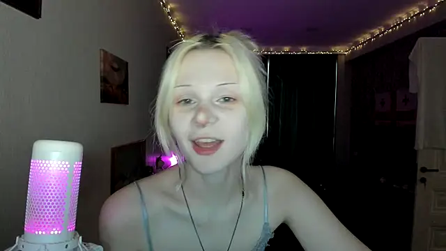 sashakiss99 online show from 1, 10, 2025