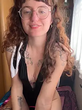 Snapshot of _foxygirl_ chatting on 18, 4, 2026 foxygirl online show from 18, 4, 2026