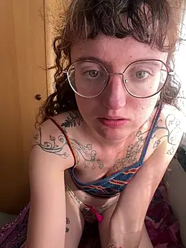 Snapshot of _foxygirl_ chatting on 27, 4, 2026 foxygirl online show from 27, 4, 2026