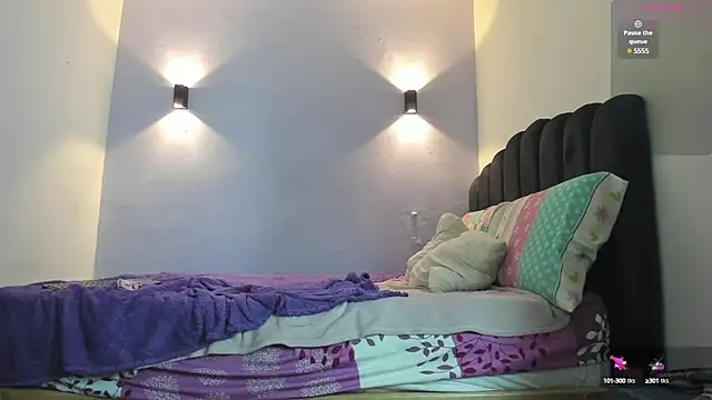 Sofia Clauss  online show from 16, 1, 2025