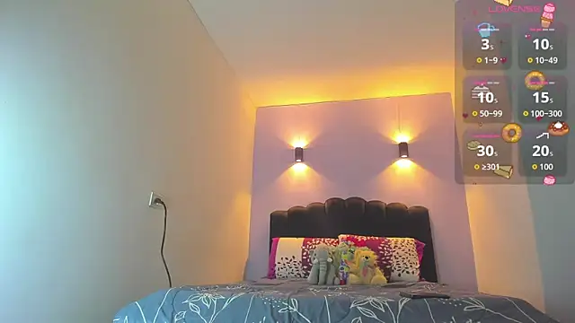 Sofia Clauss  online show from 24, 9, 2025