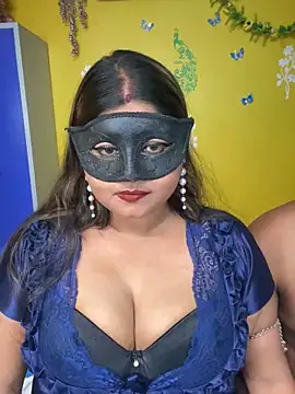 Snapshot of OrgsmMust chatting on 8, 10, 2025 OrgsmMust online show from 8, 10, 2025