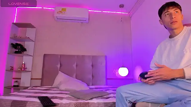 AlessandroDybala online show from 7, 2, 2025