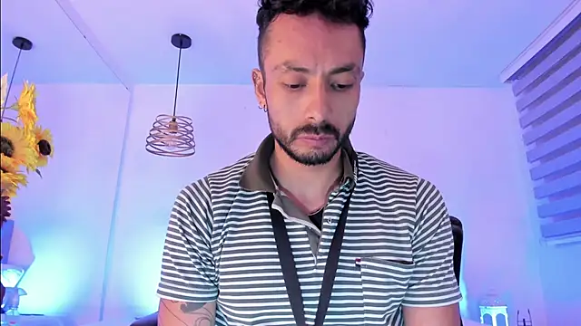 Snapshot of Tom_cooper_ chatting on 3, 10, 2025 Tom cooper online show from 3, 10, 2025