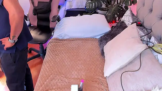 Snapshot of Tom_cooper_ chatting on 18, 11, 2025 Tom cooper online show from 18, 11, 2025