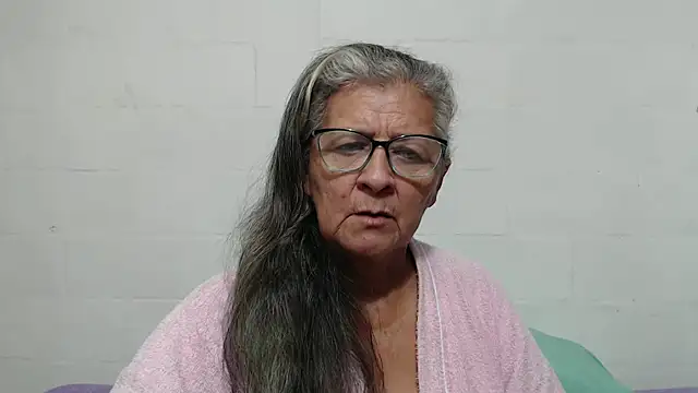 candy mature  online show from 5, 10, 2025