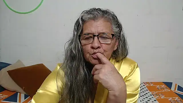 Snapshot of candy_mature_ chatting on 1, 3, 2026 candy mature online show from 1, 3, 2026