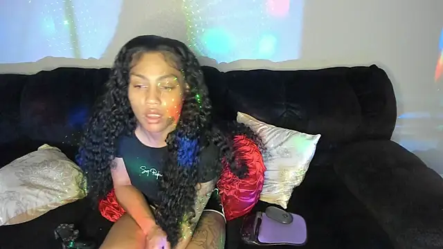 Snapshot of yiauana chatting on 1, 2, 2025 yiauana online show from 1, 2, 2025