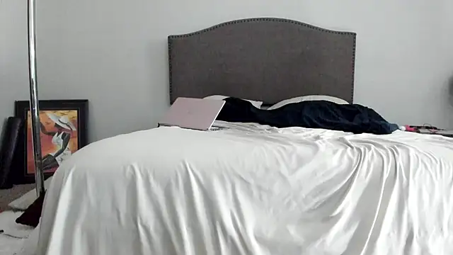 Snapshot of yiauana chatting on 3, 10, 2025 yiauana online show from 3, 10, 2025