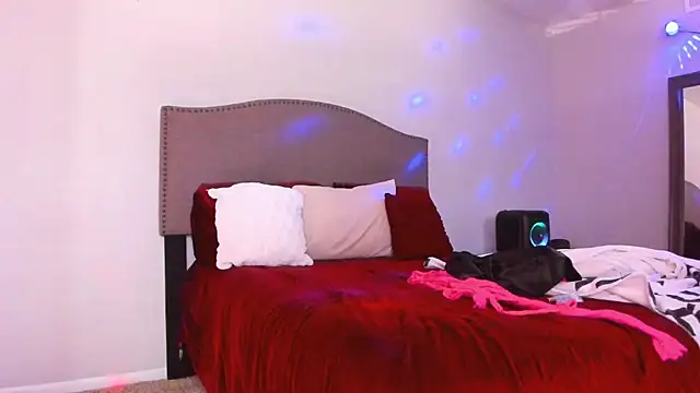 yiauana online show from 12, 1, 2026