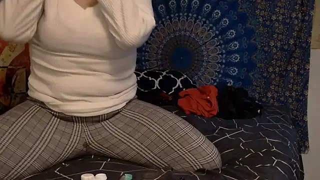 HeyyImHarlowe online show from 8, 2, 2025