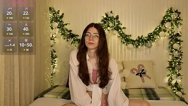 Snapshot of Ester_Hill chatting on 8, 1, 2025 Ester Hill online show from 8, 1, 2025