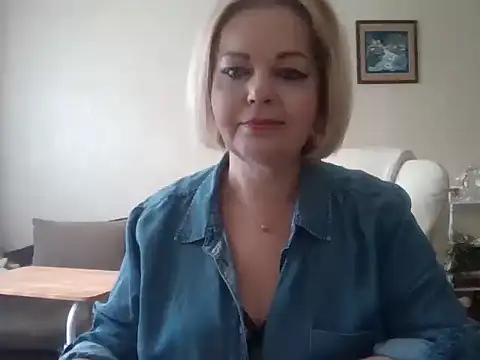 Snapshot of SofiyaPetrova chatting on 27, 9, 2025 SofiyaPetrova online show from 27, 9, 2025