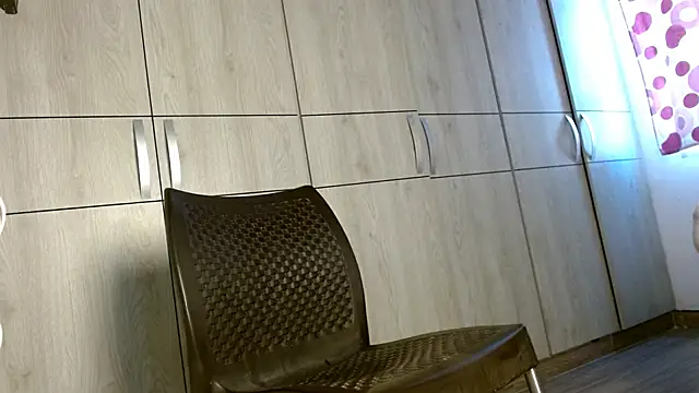 Muscle Brown10 online show from 4, 11, 2025