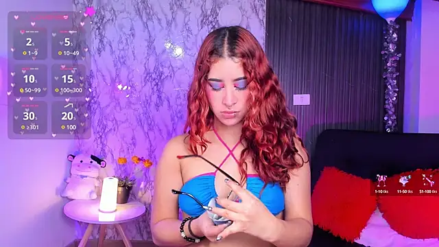 Snapshot of chloe_blue chatting on 27, 1, 2025 chloe blue online show from 27, 1, 2025