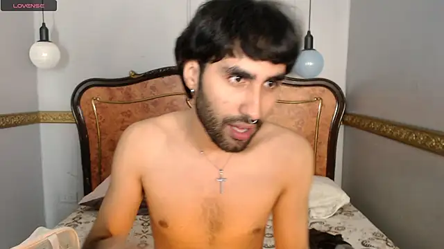 MilanZaire online show from 2, 2, 2025