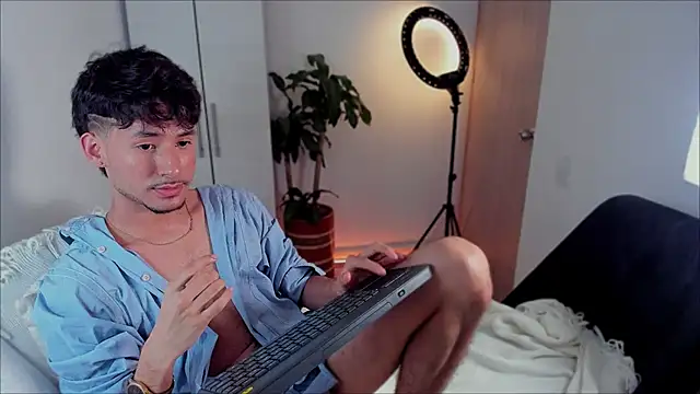 dimitri targaryen online show from 8, 1, 2025