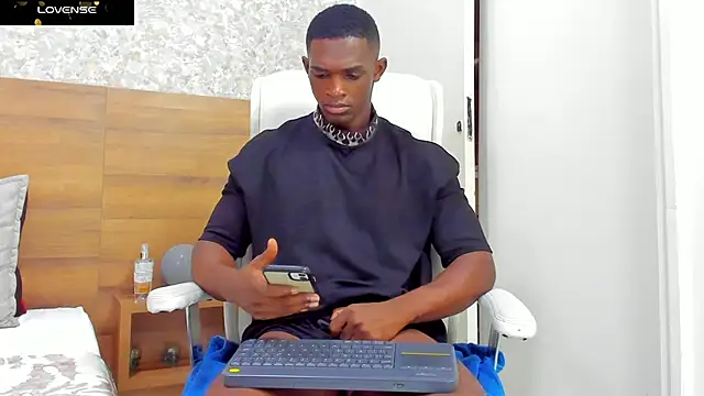 nicolaskan online show from 12, 12, 2024