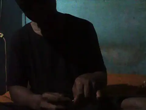 Snapshot of little__joy chatting on 28, 10, 2025 little  joy online show from 28, 10, 2025