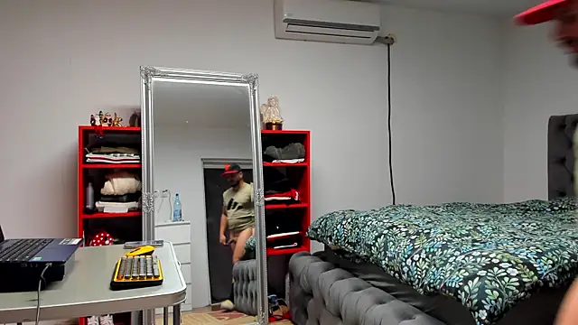 supermanboy94 online show from 3, 12, 2024