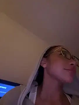 Snapshot of CardiSweetBaby chatting on 12, 1, 2025 CardiSweetBaby online show from 12, 1, 2025