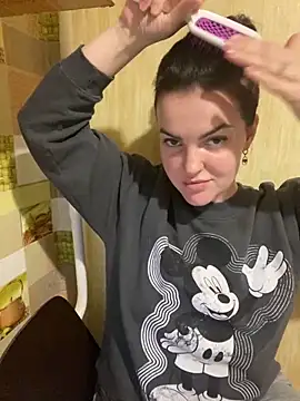 Karolina llove online show from 6, 12, 2024