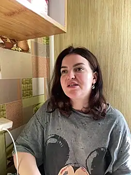 Karolina llove online show from 1, 1, 2025