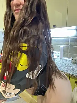 Karolina llove online show from 9, 11, 2025