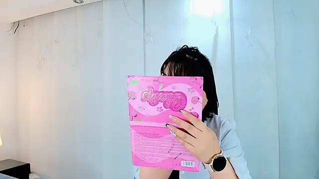 lina bedoya  online show from 22, 9, 2025