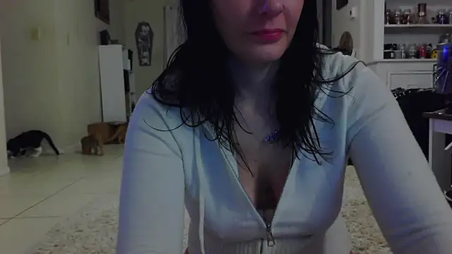 CrystalLakeXO online show from 31, 10, 2025