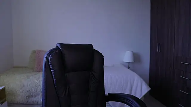 SaraParisi online show from 2, 10, 2025