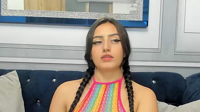Snapshot of Lesly_sexy4u chatting on 20, 12, 2024 Lesly sexy4u online show from 20, 12, 2024