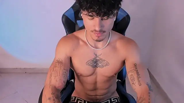 Snapshot of Thomas_Fit1 chatting on 27, 6, 2026 Thomas Fit1 online show from 27, 6, 2026