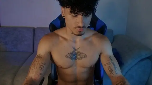 Snapshot of Thomas_Fit1 chatting on 3, 7, 2026 Thomas Fit1 online show from 3, 7, 2026