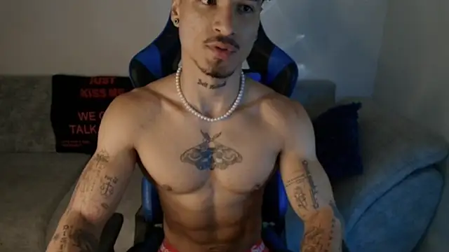 Snapshot of Thomas_Fit1 chatting on 6, 7, 2026 Thomas Fit1 online show from 6, 7, 2026