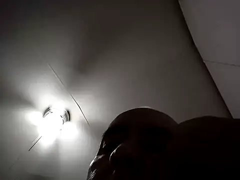 Xoc8  online show from 18, 11, 2025