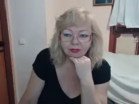 EvelynLoveShy online show from 25, 12, 2024