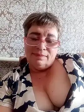 Snapshot of Lee_Nell chatting on 12, 12, 2024 Lee Nell online show from 12, 12, 2024