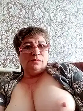 Snapshot of Lee_Nell chatting on 10, 3, 2025 Lee Nell online show from 10, 3, 2025