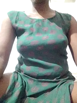 rituporna2004 online show from 28, 9, 2025