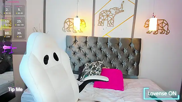 SalmaZaman online show from 8, 10, 2025