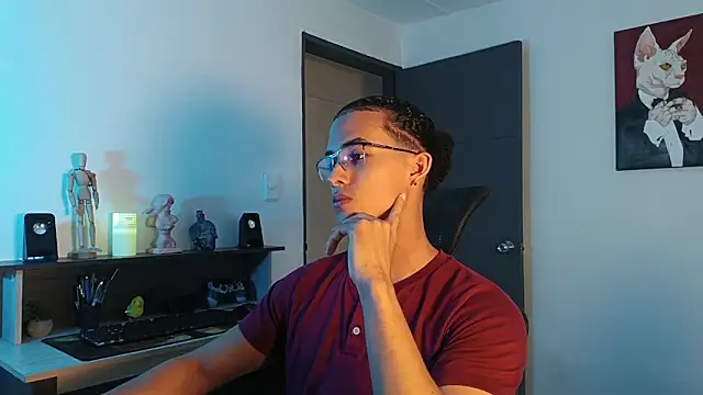 Snapshot of alejo_x3 chatting on 8, 10, 2025 alejo x3 online show from 8, 10, 2025