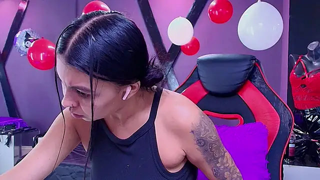 Juliet Nasty online show from 17, 2, 2025