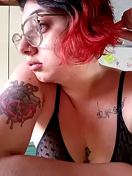 Snapshot of ConeNella chatting on 19, 12, 2024 ConeNella online show from 19, 12, 2024